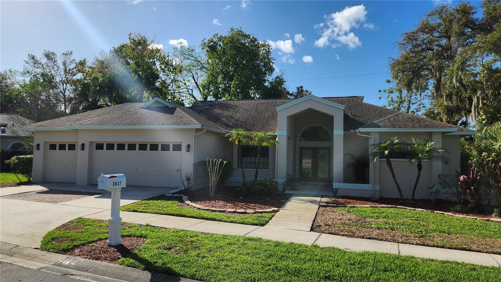 CREST SUB THE - Residential Lease