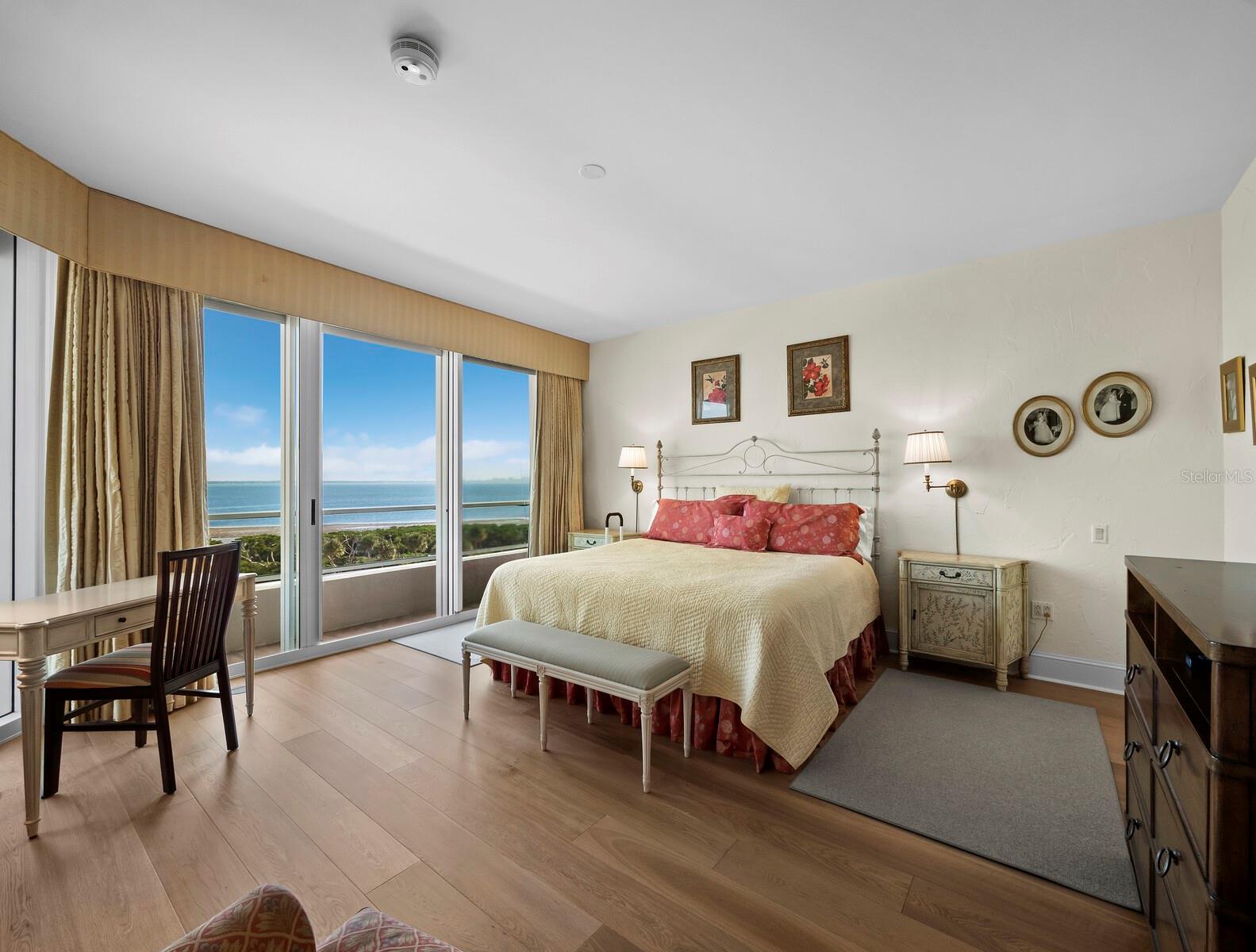 GRAND BAY 2 - Residential