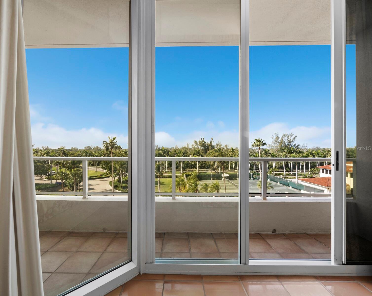 GRAND BAY 2 - Residential