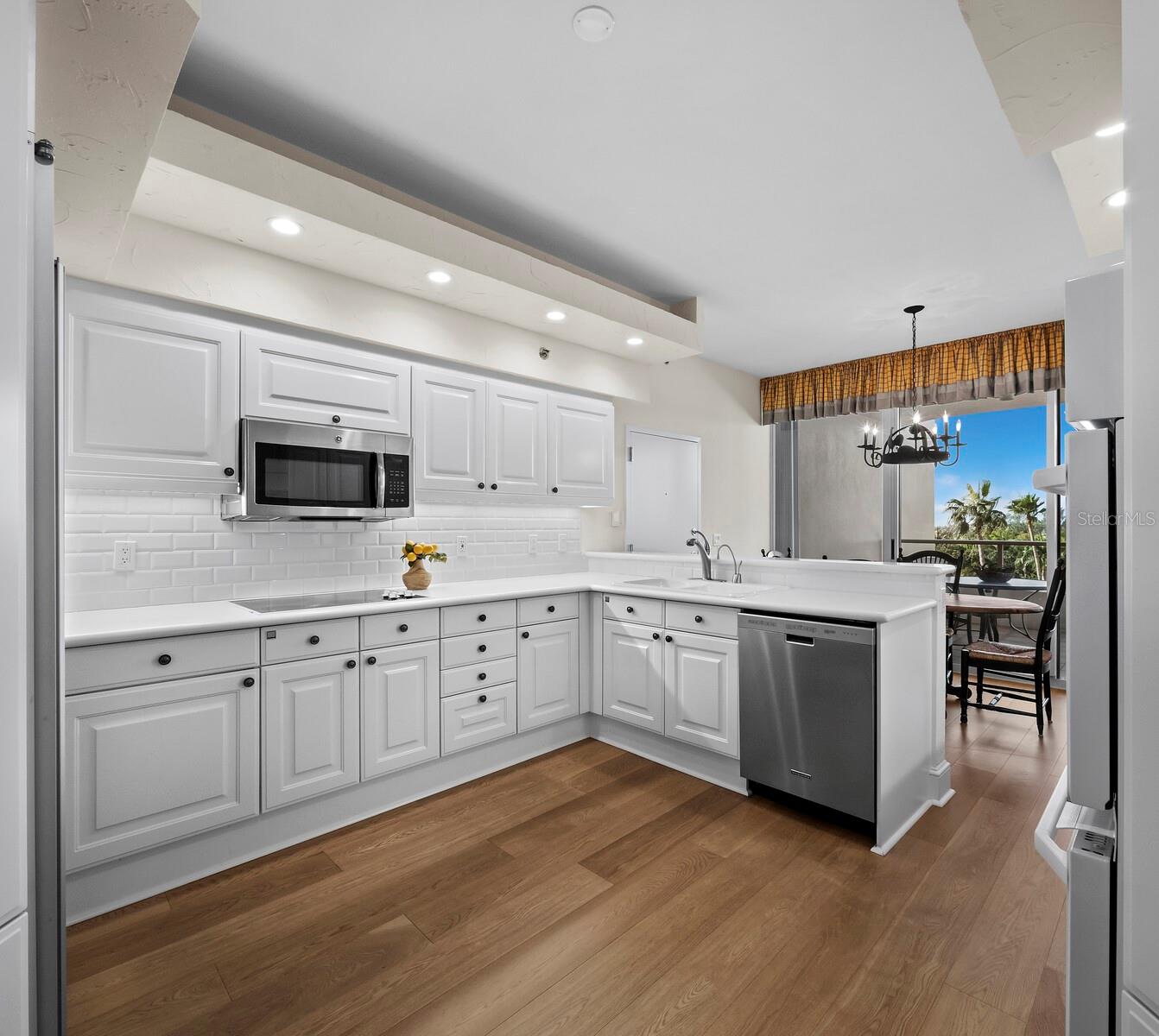 GRAND BAY 2 - Residential