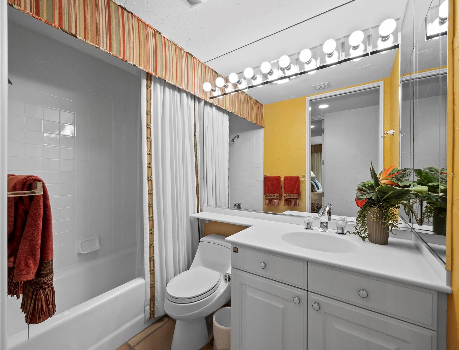 GRAND BAY 2 - Residential