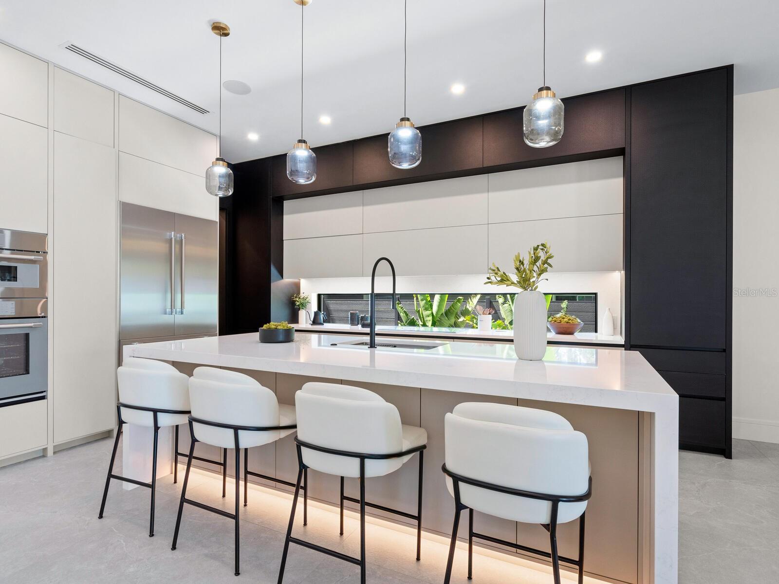 SINGLETARYS SUB - Residential Lease