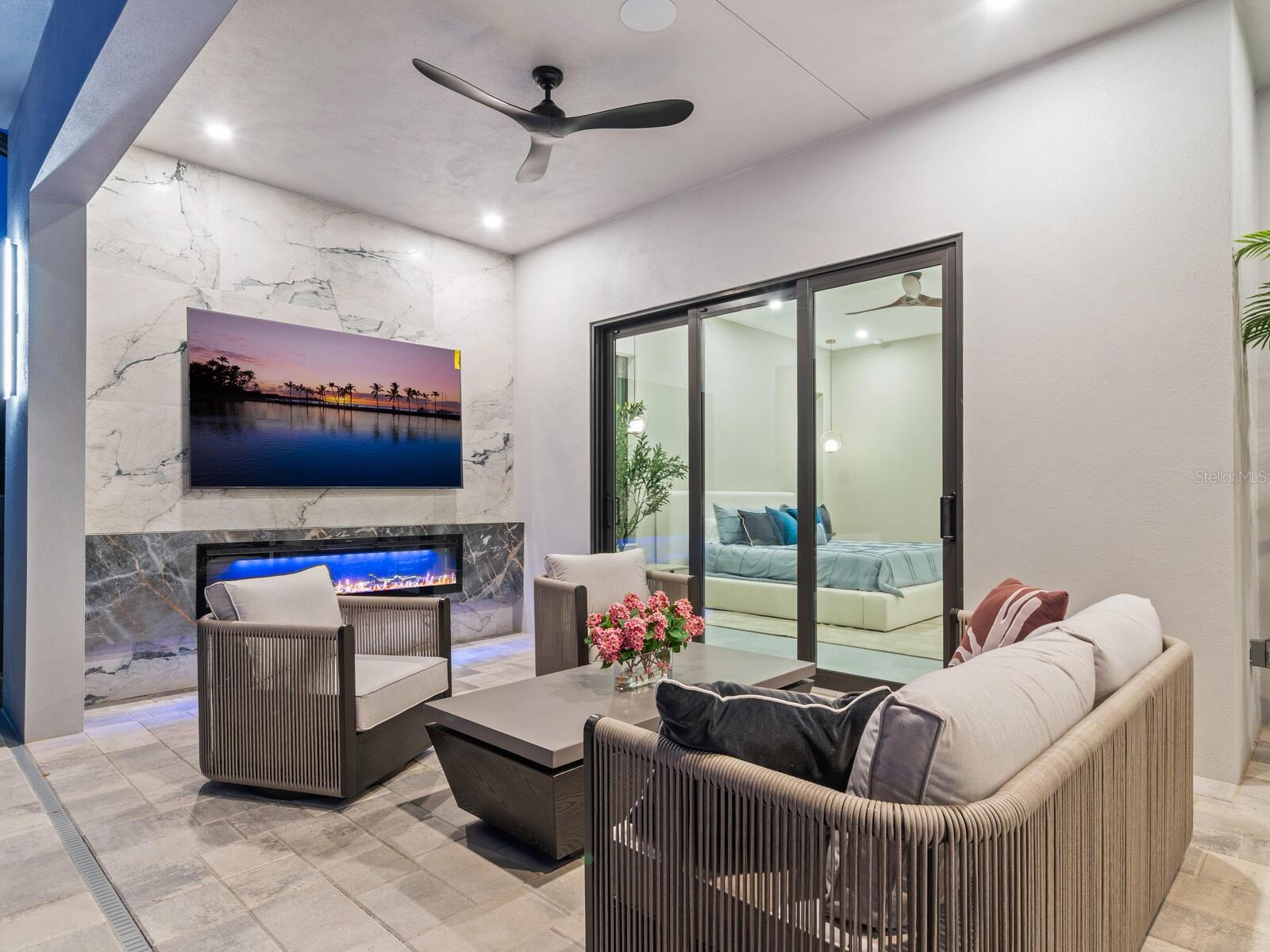 SINGLETARYS SUB - Residential Lease