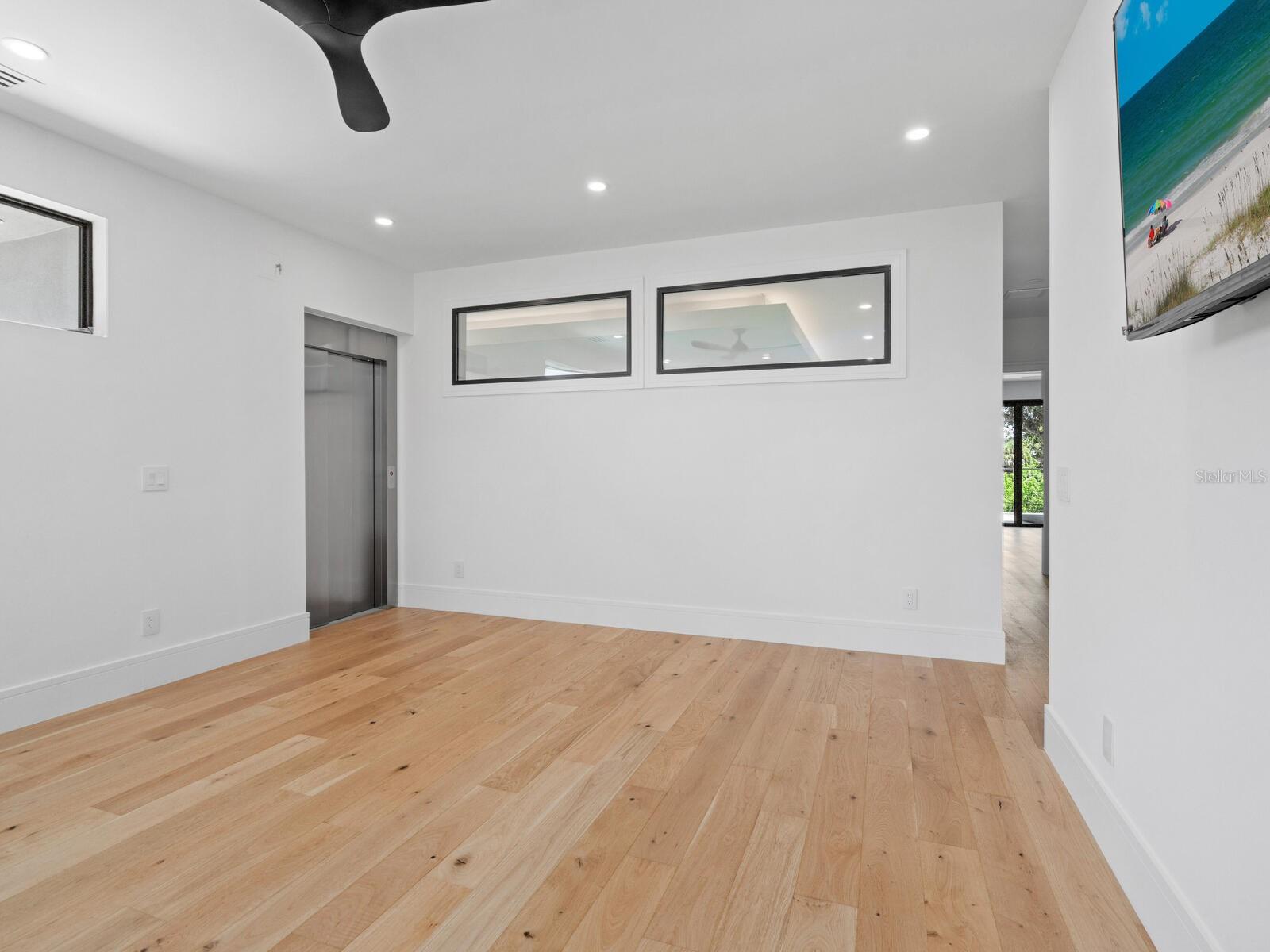 SINGLETARYS SUB - Residential Lease