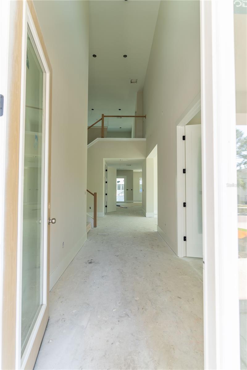 4713 W ESTRELLA STREET