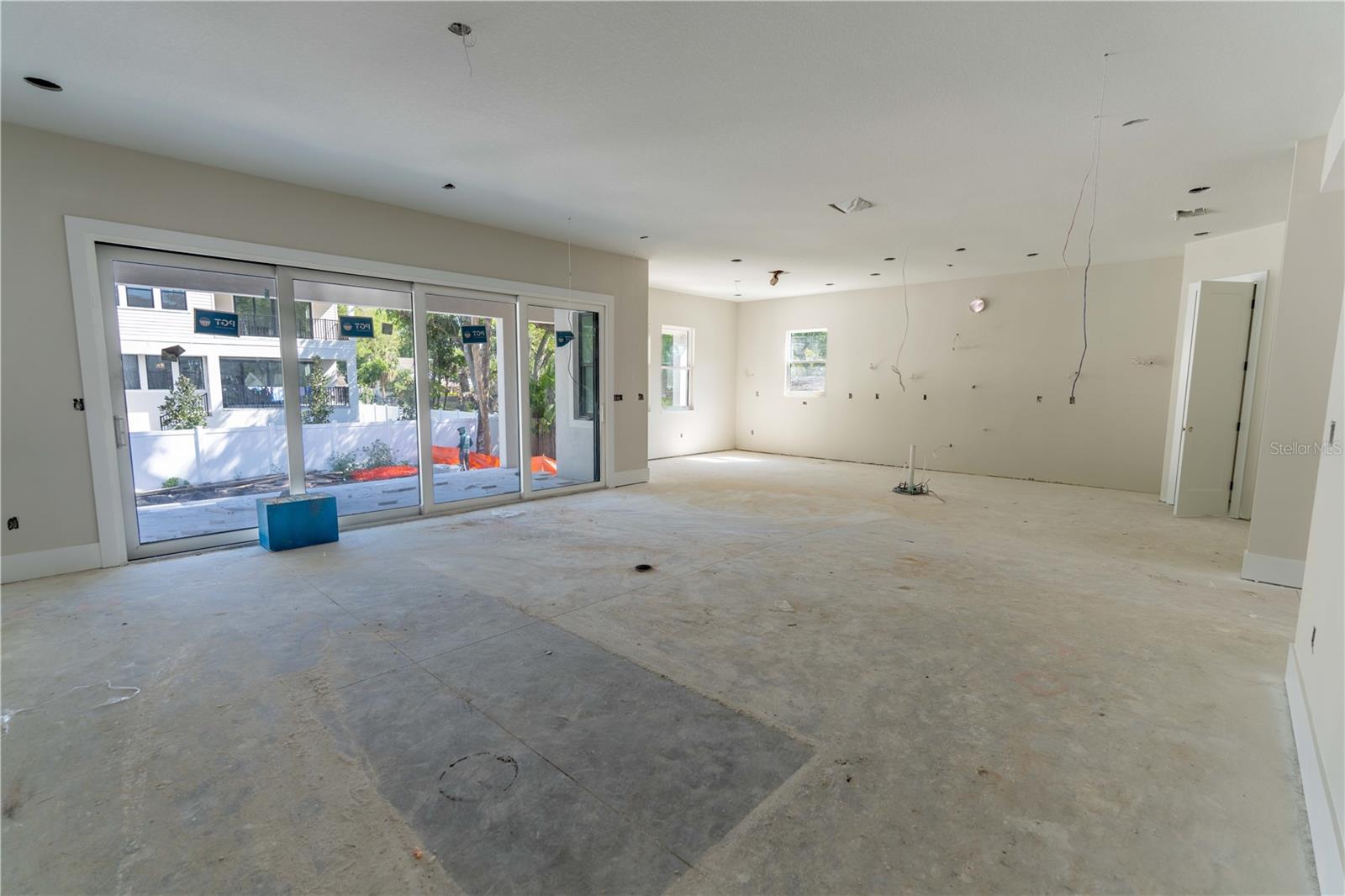 HENDERSON BEACH - Residential