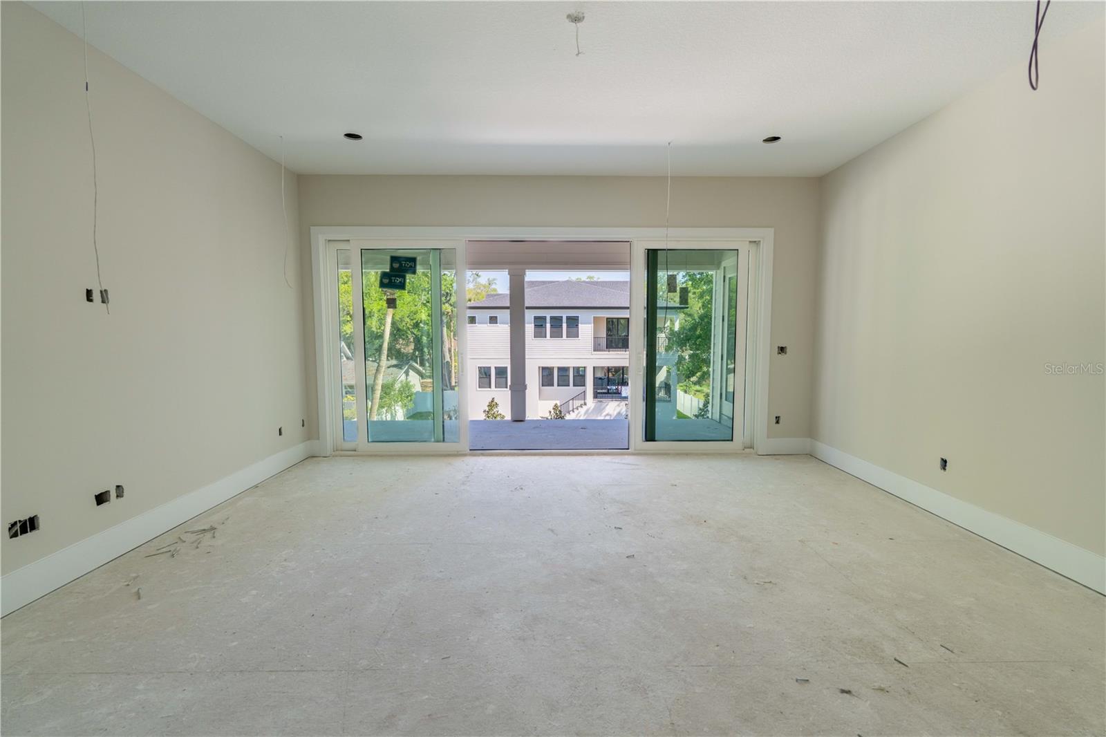 HENDERSON BEACH - Residential