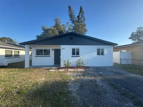 Photo of 342 51st Avenue N, St Petersburg, FL 33703 (MLS # TB8371078)