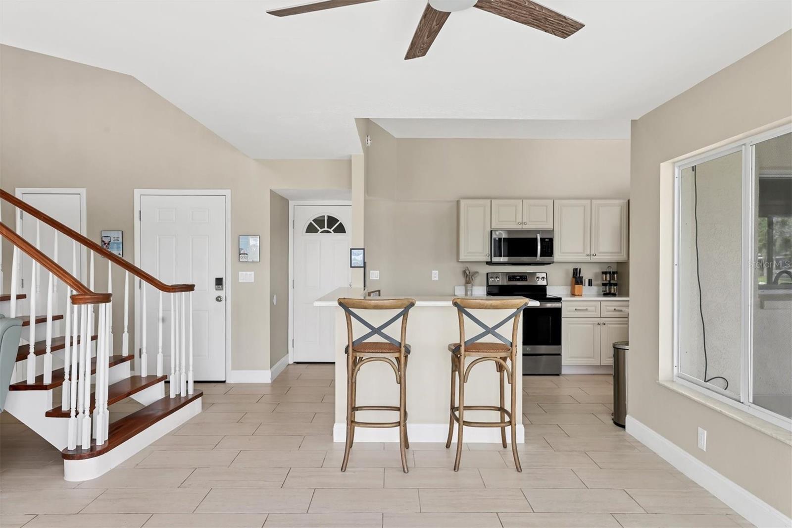 TROPICAL SHORES - Residential