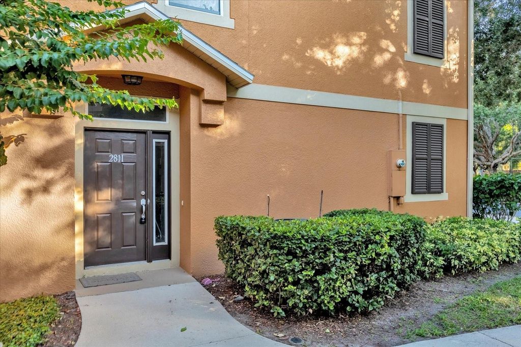 Photo of 2811 Pine Oaks Trail, Sanford, FL 32773 (MLS # O6405584)