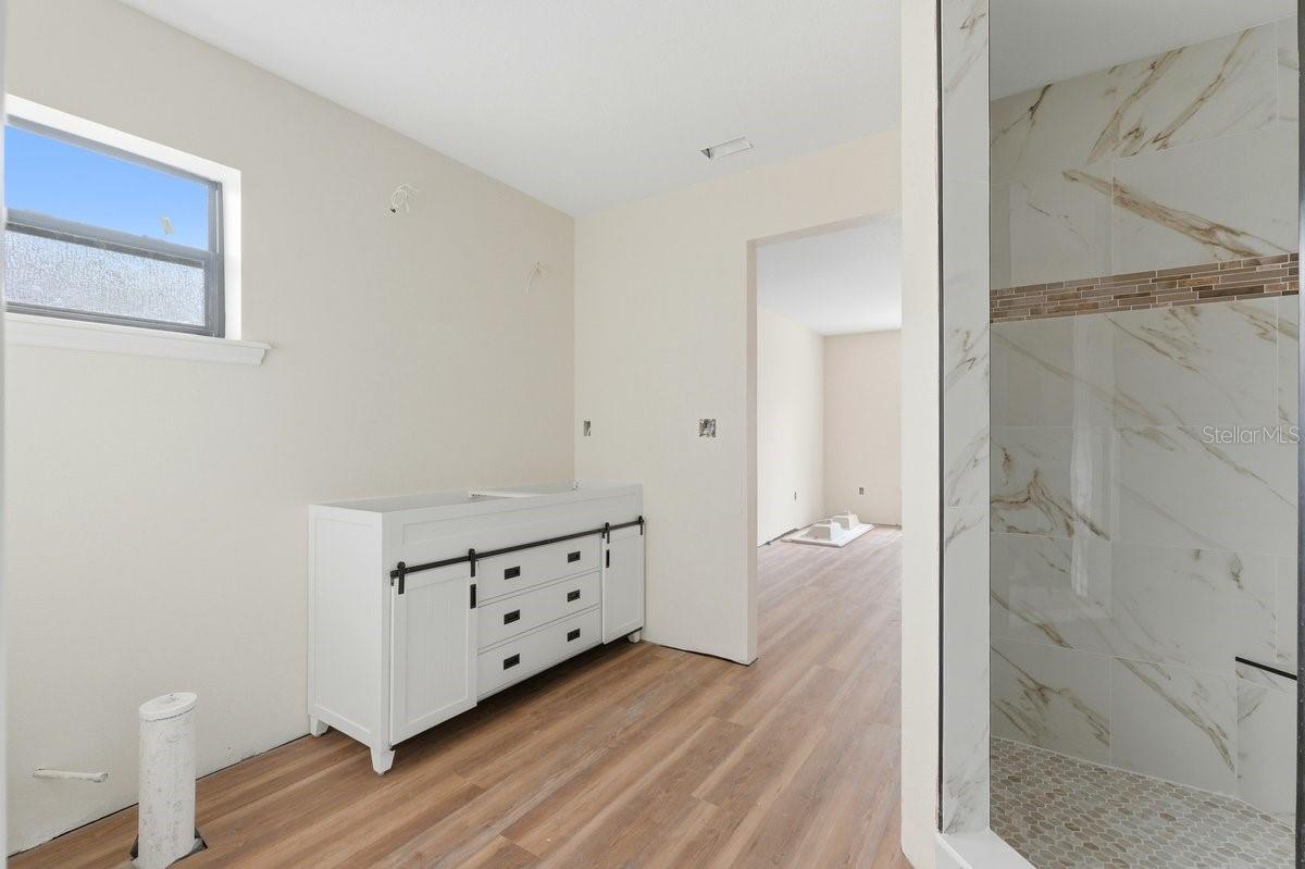 AUBURNDALE HEIGHTS - Residential