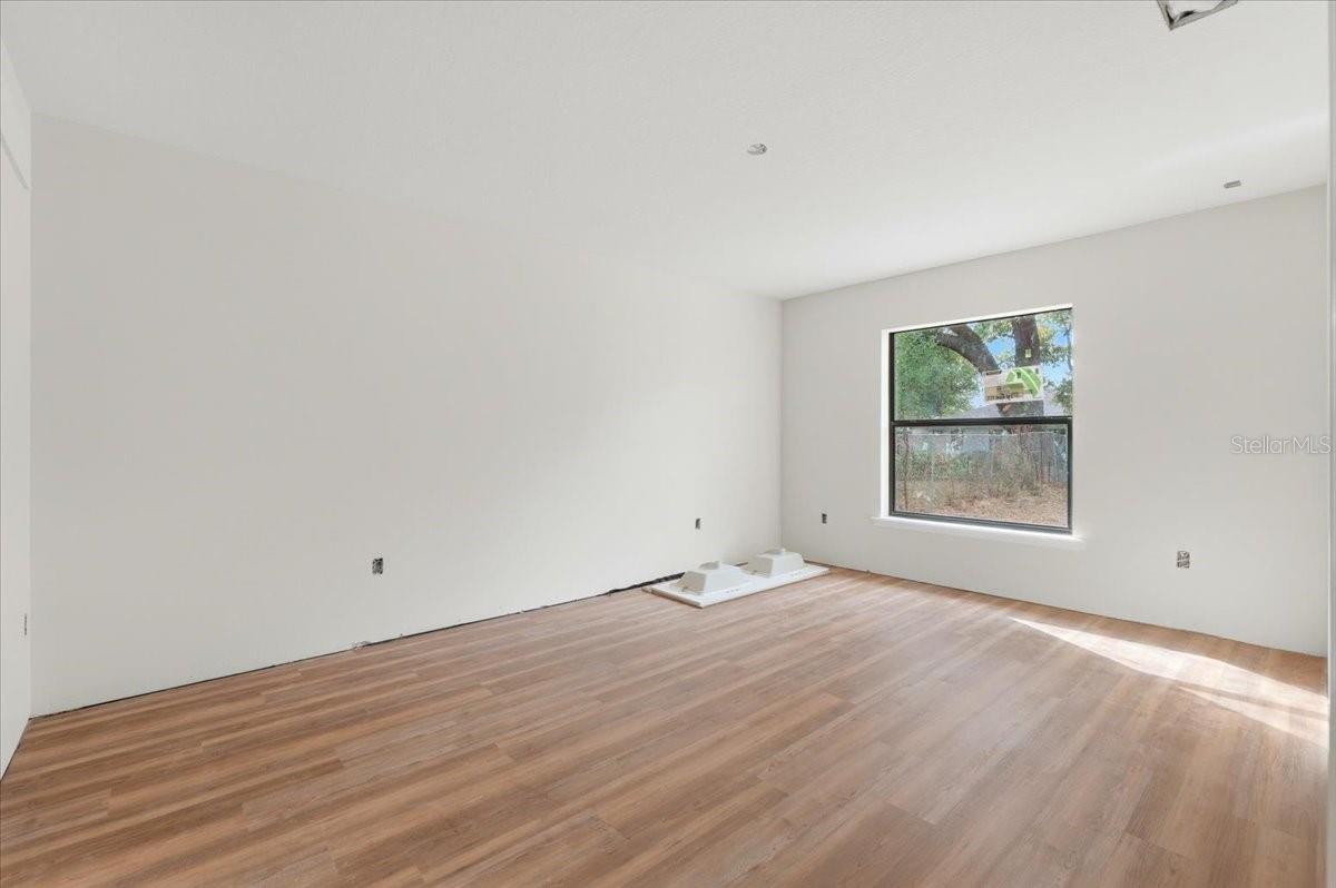 AUBURNDALE HEIGHTS - Residential