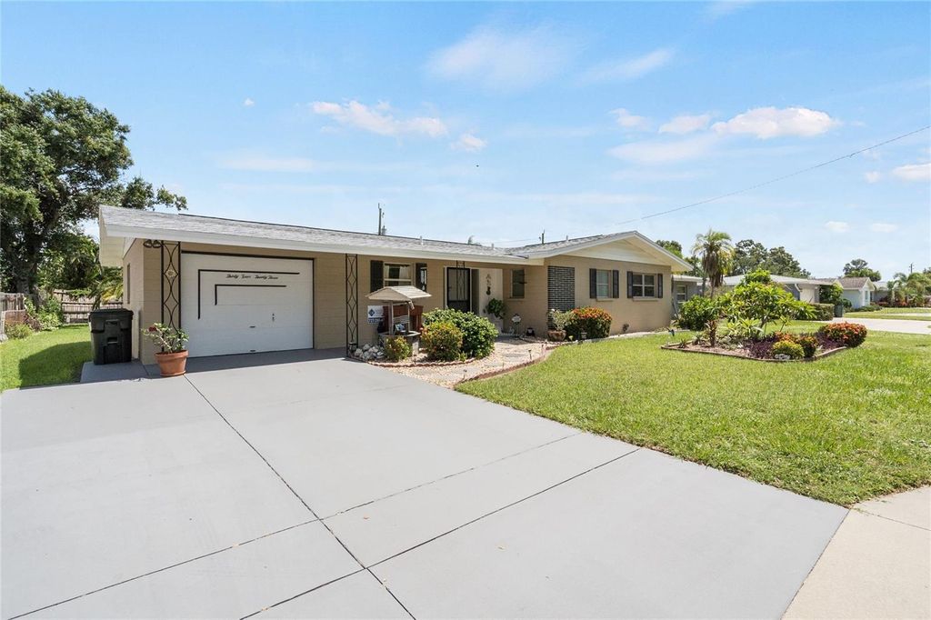 Photo of 3423 Webber Street, Sarasota, FL 34239 (MLS # A4659705)