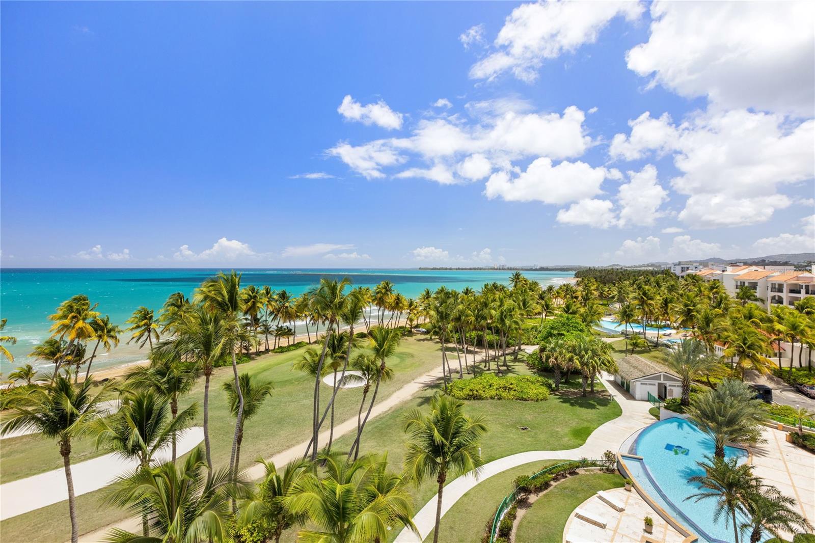 OCEAN SIXTEEN - Residential