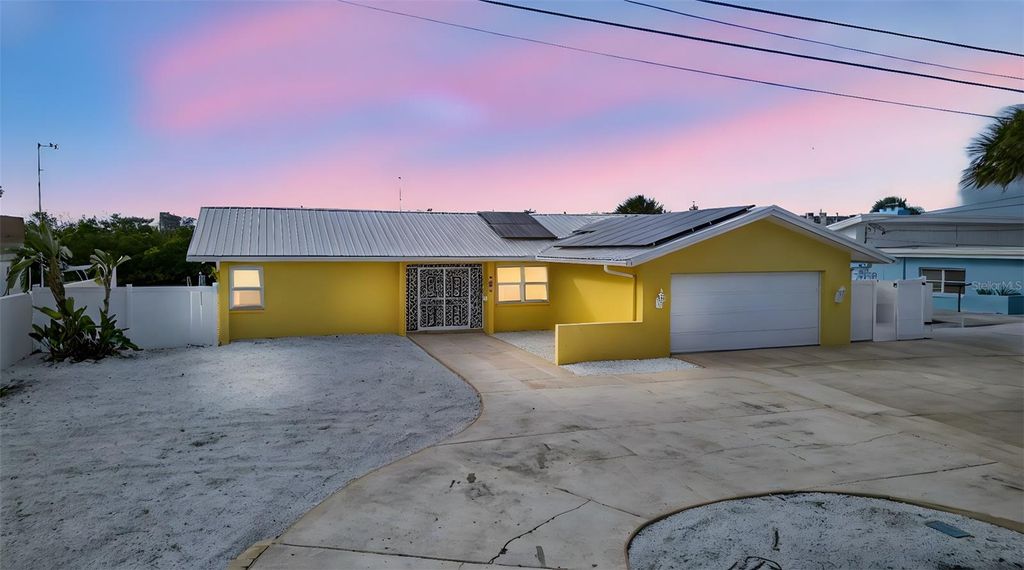 Photo of 1421 Sea Gull Drive S, St Petersburg, FL 33707 (MLS # TB8453724)