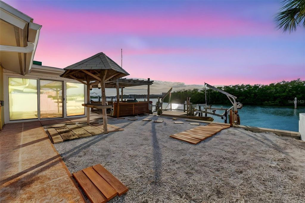 Photo of 1421 Sea Gull Drive S, St Petersburg, FL 33707 (MLS # TB8453724)