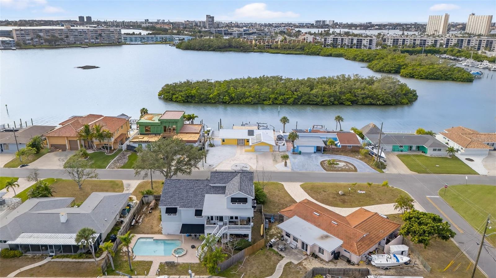 PASADENA GOLF CLUB ESTATES SEC 4 - Residential