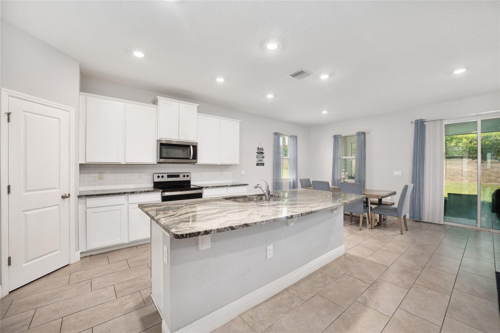 RIDGE AT HEATHBROOK - Residential