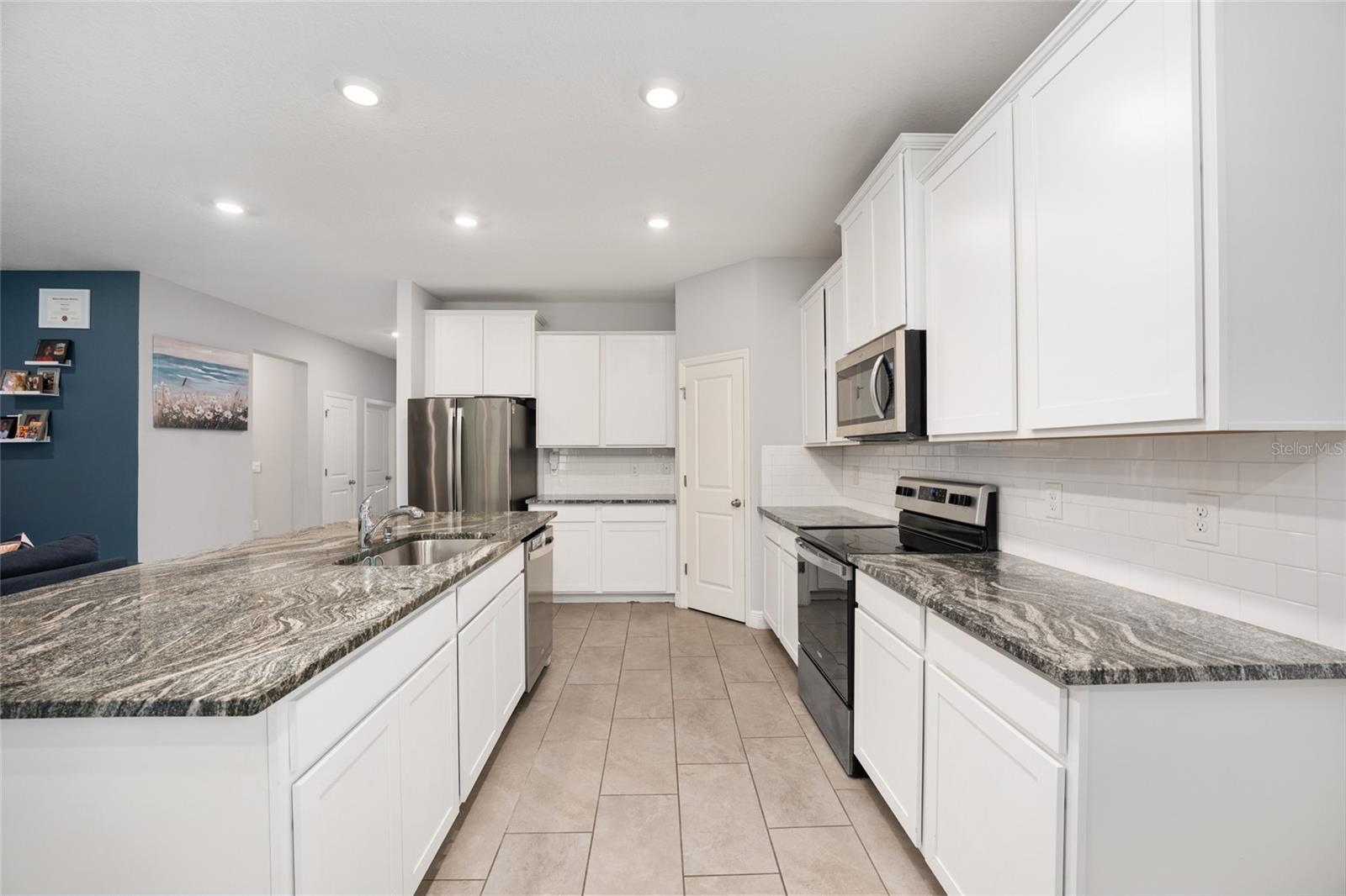 RIDGE AT HEATHBROOK - Residential