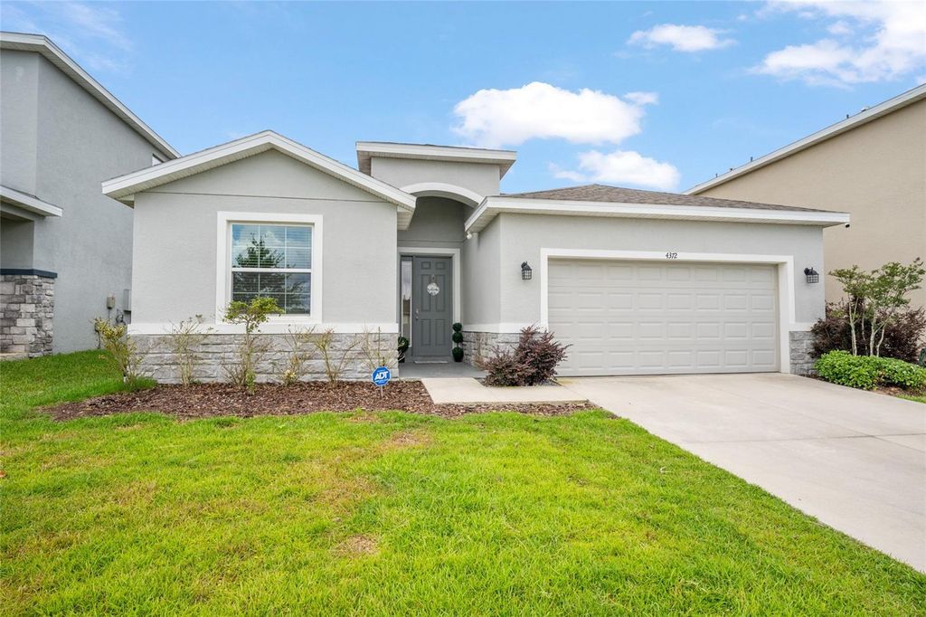 Photo of 4372 SW 56th Place, Ocala, FL 34474 (MLS # OM725762)
