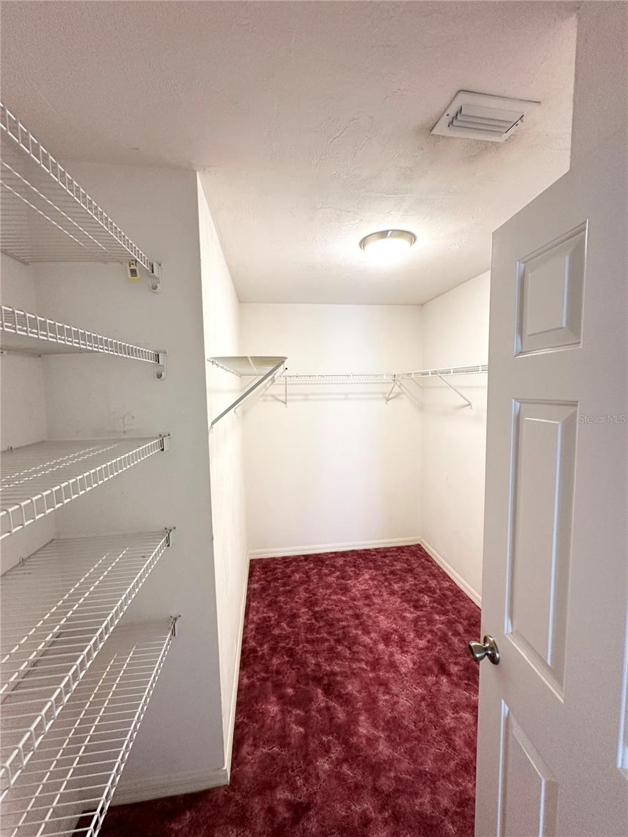 PINE LAKES - Residential