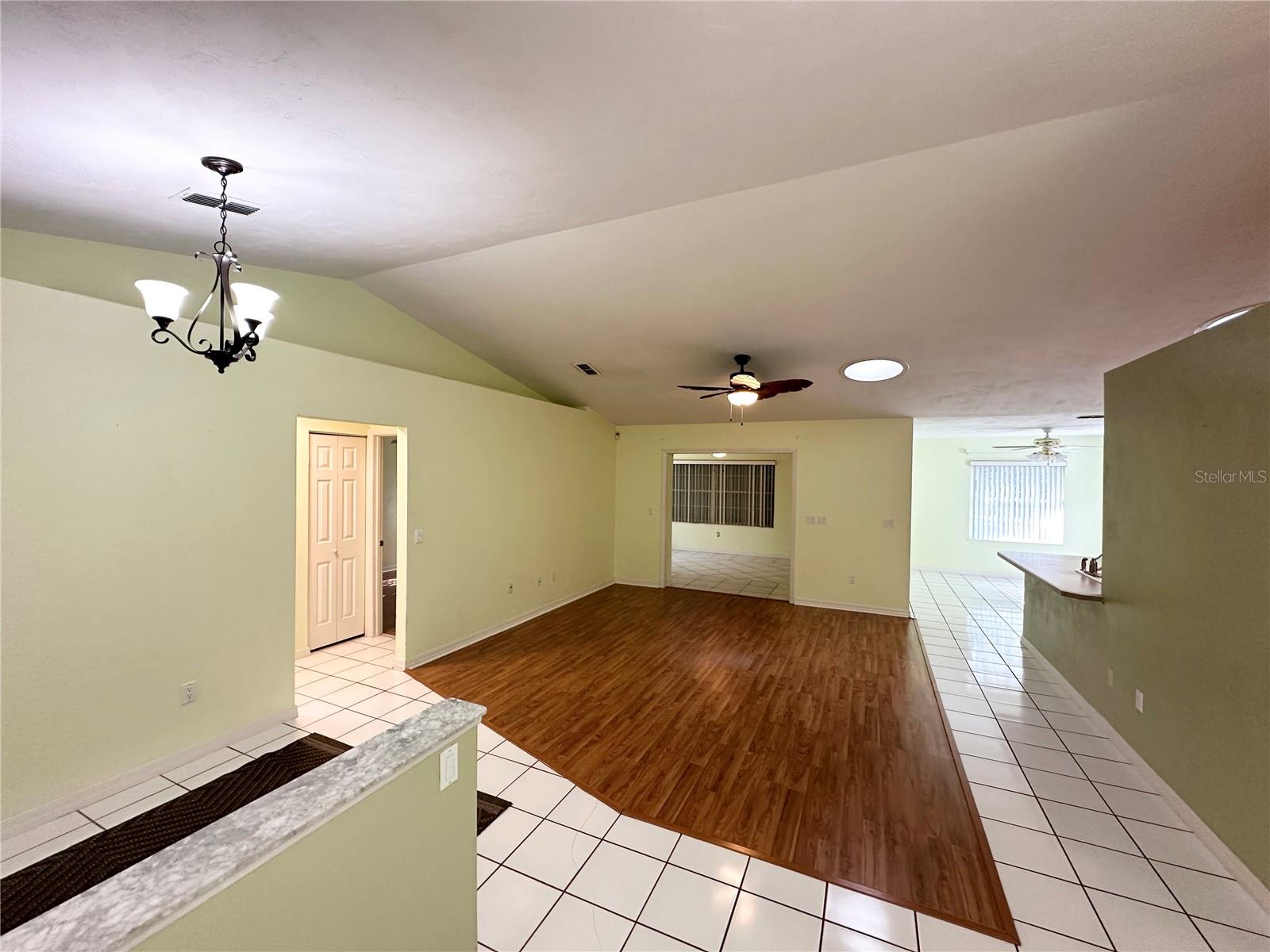 PINE LAKES - Residential