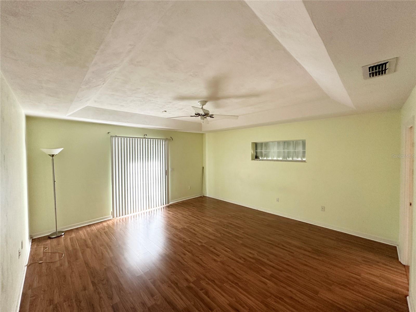 PINE LAKES - Residential