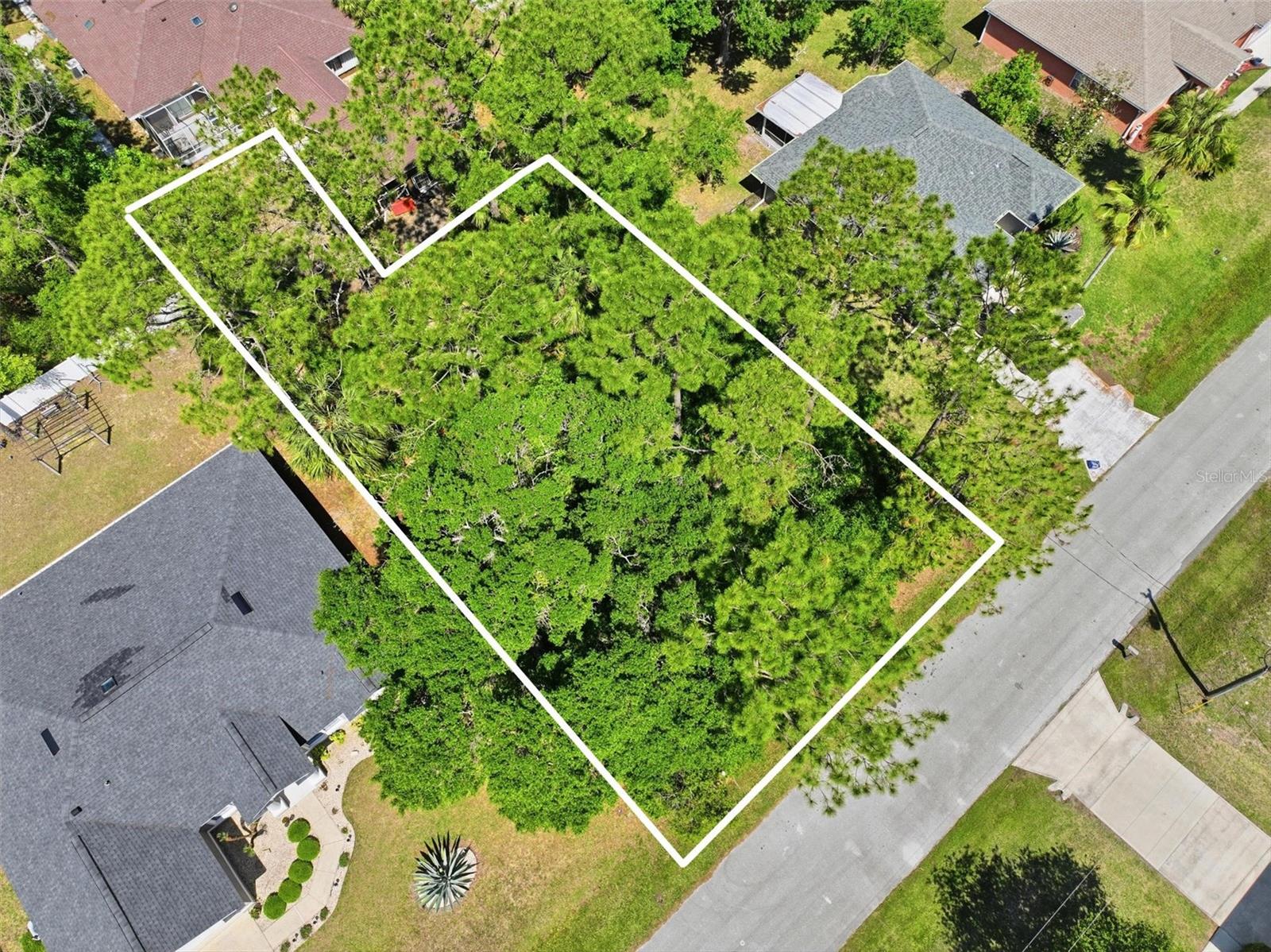 PINE LAKES - Residential