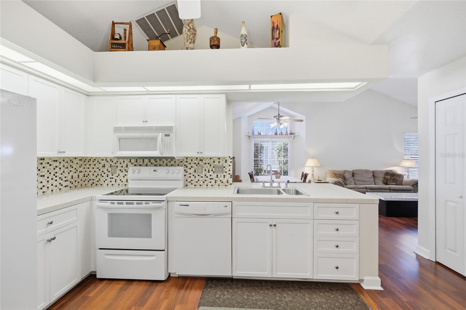 WEDGEWOOD GRVS UN #I - Residential