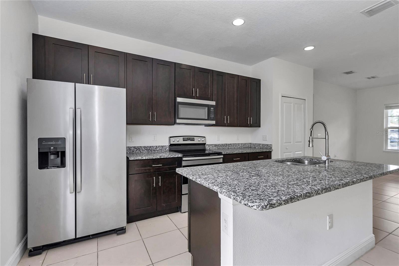 MARION OAKS UN 07 - Residential