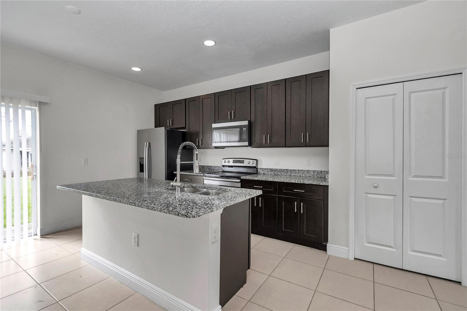 MARION OAKS UN 07 - Residential