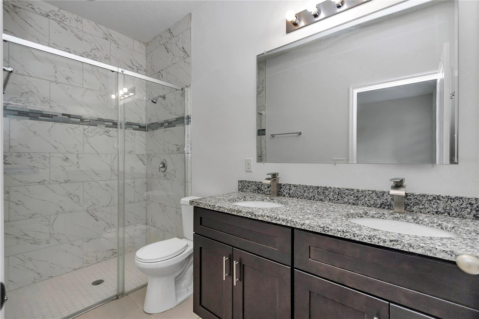 MARION OAKS UN 07 - Residential