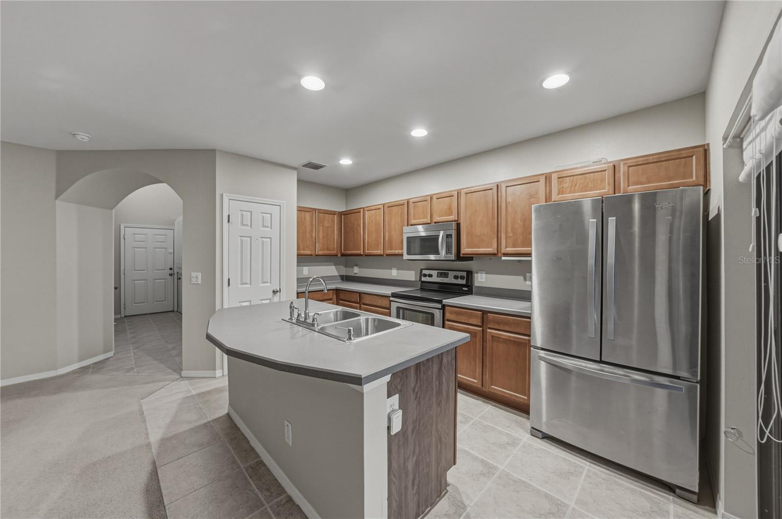 MEADOW POINTE PRCL 16 UNIT 3B - Residential