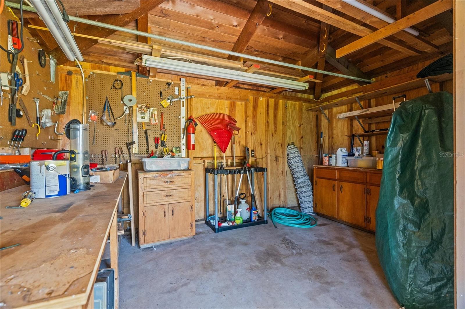 ARDSLEY MANOR - Residential