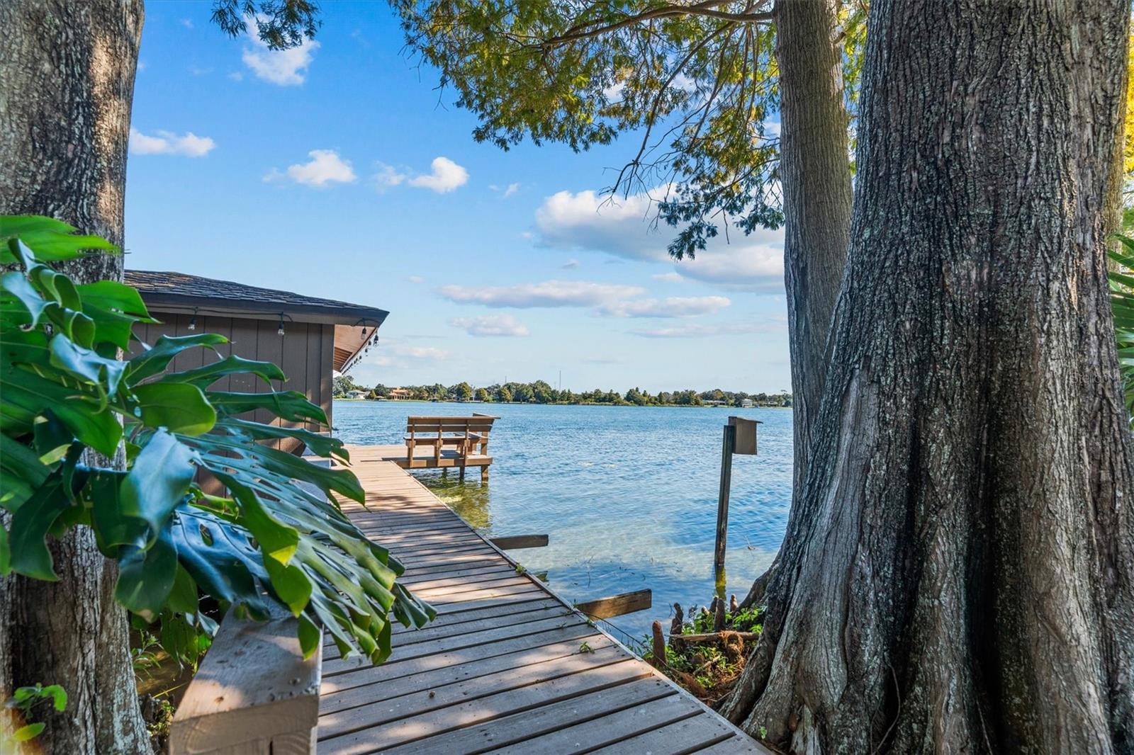 ARDSLEY MANOR - Residential