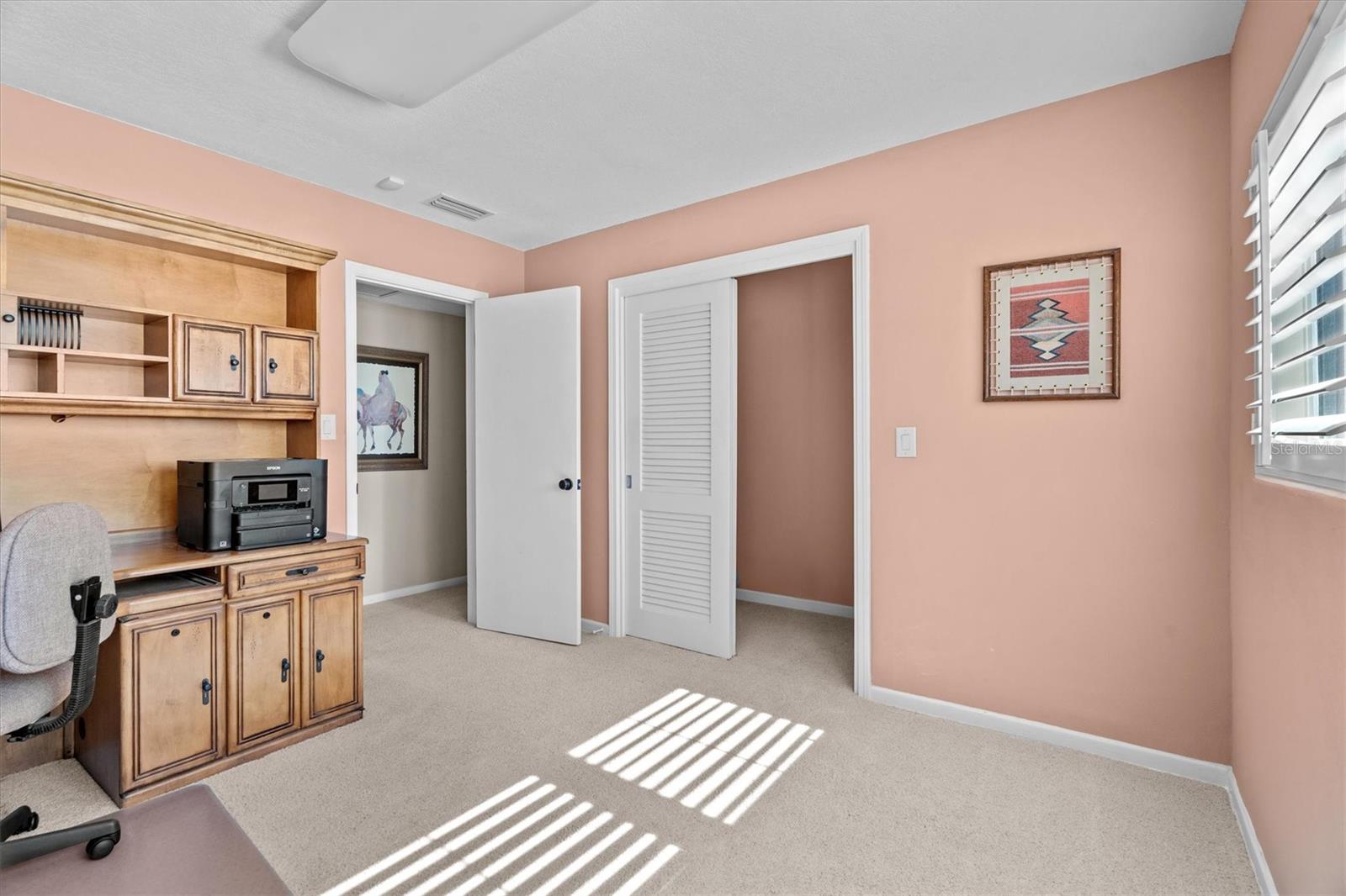 ARDSLEY MANOR - Residential