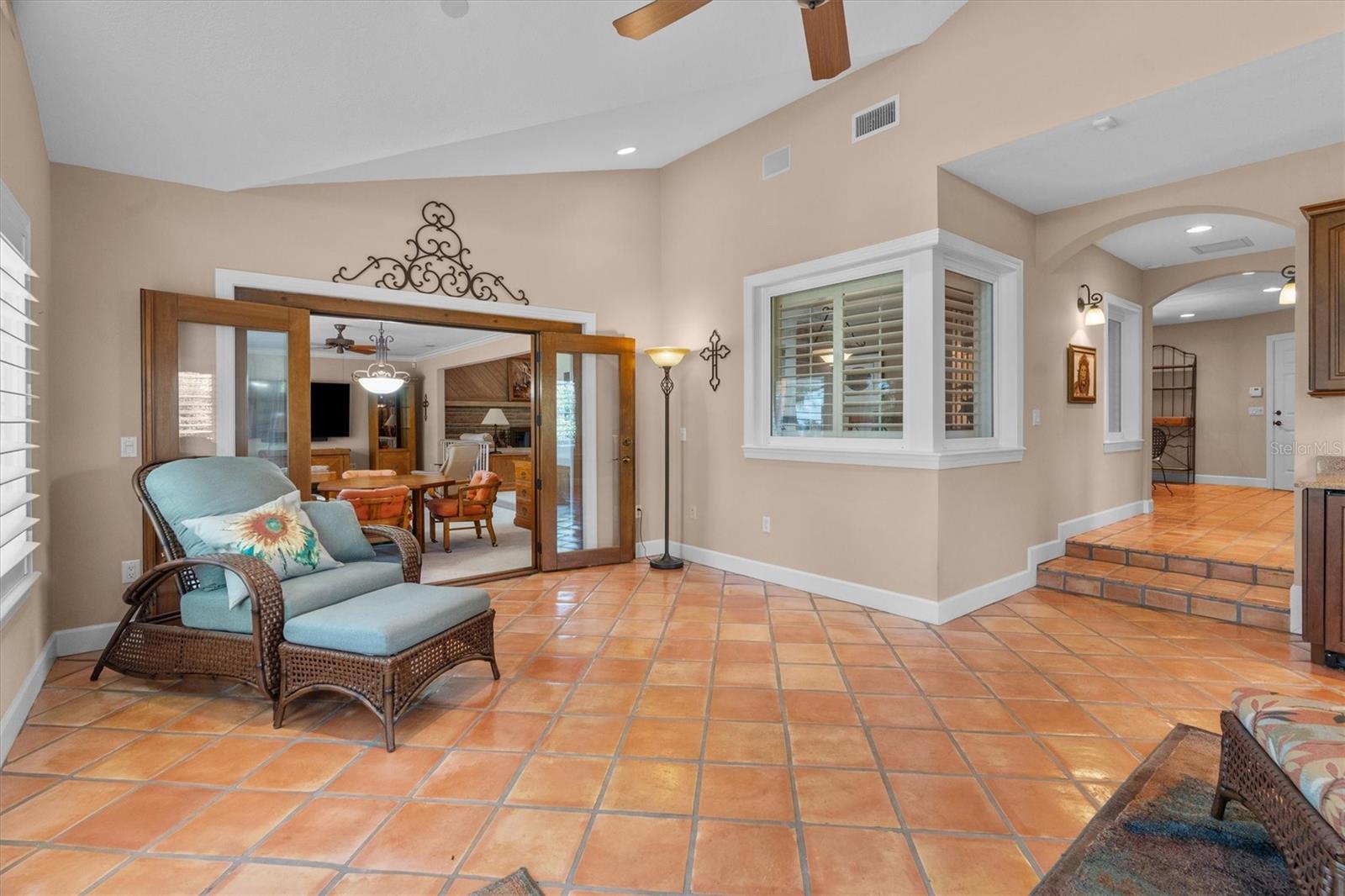 ARDSLEY MANOR - Residential