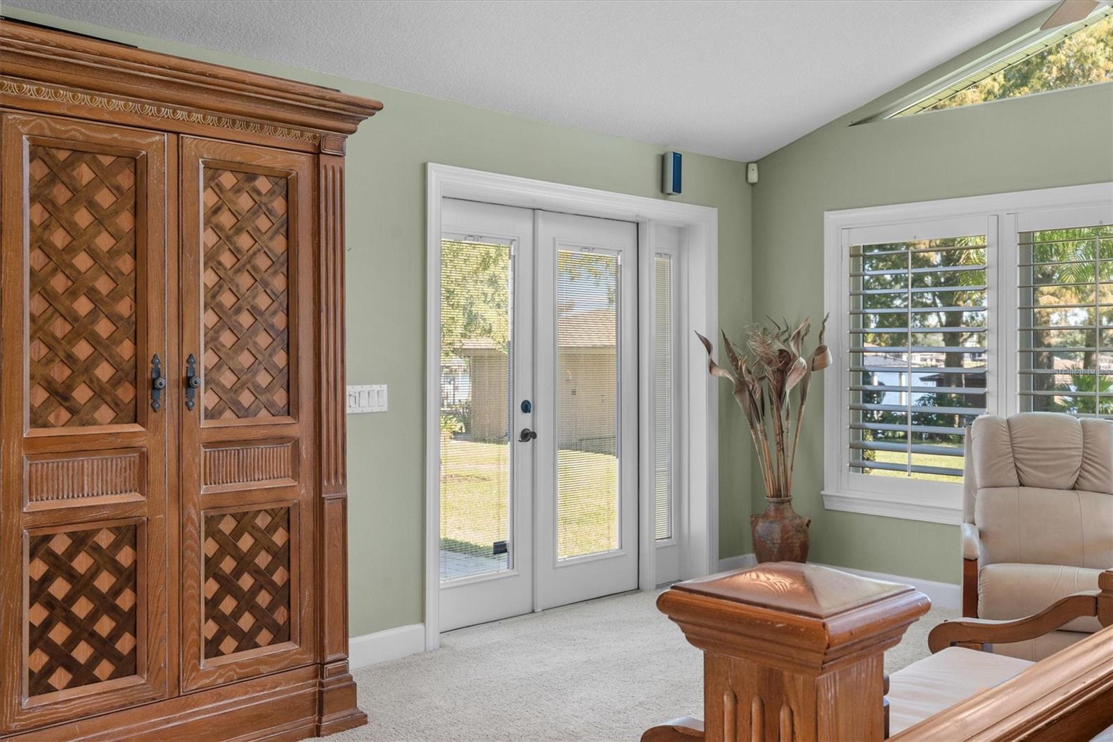 ARDSLEY MANOR - Residential