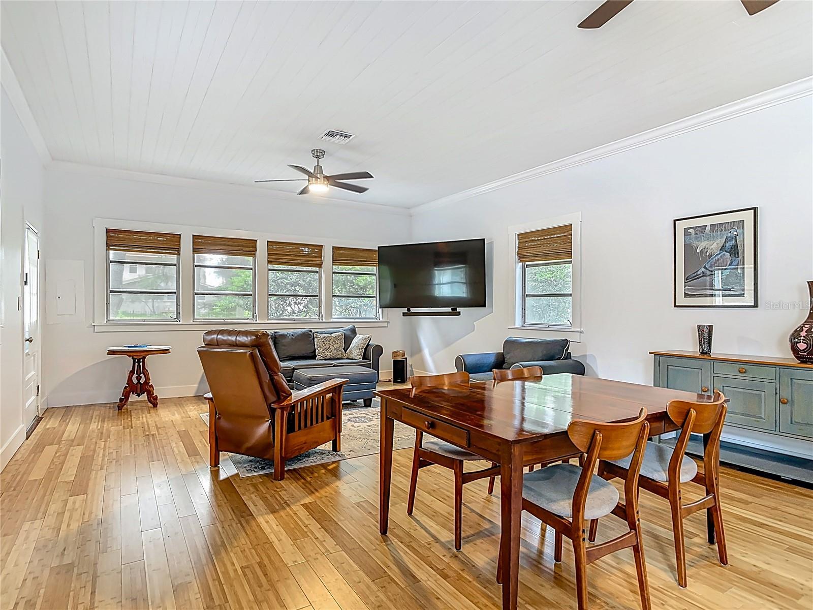 LAKE HELEN - Residential