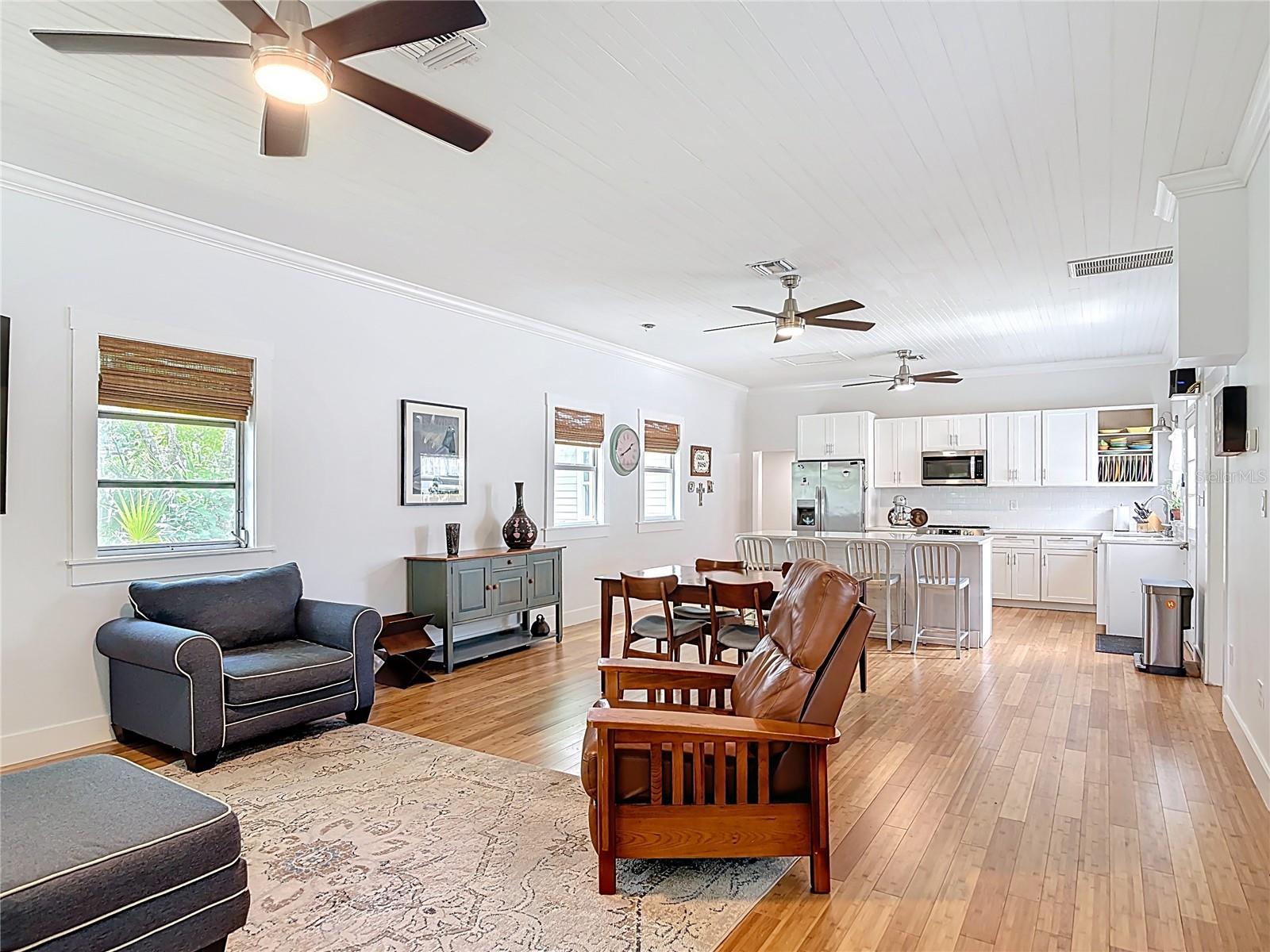 LAKE HELEN - Residential