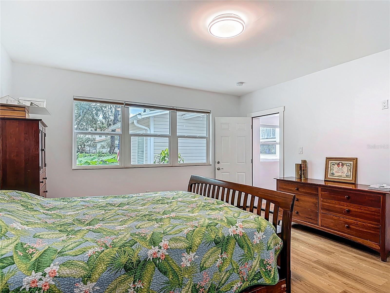 LAKE HELEN - Residential