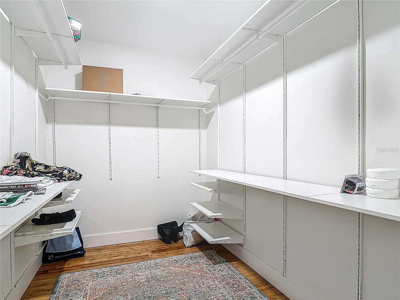 LAKE HELEN - Residential