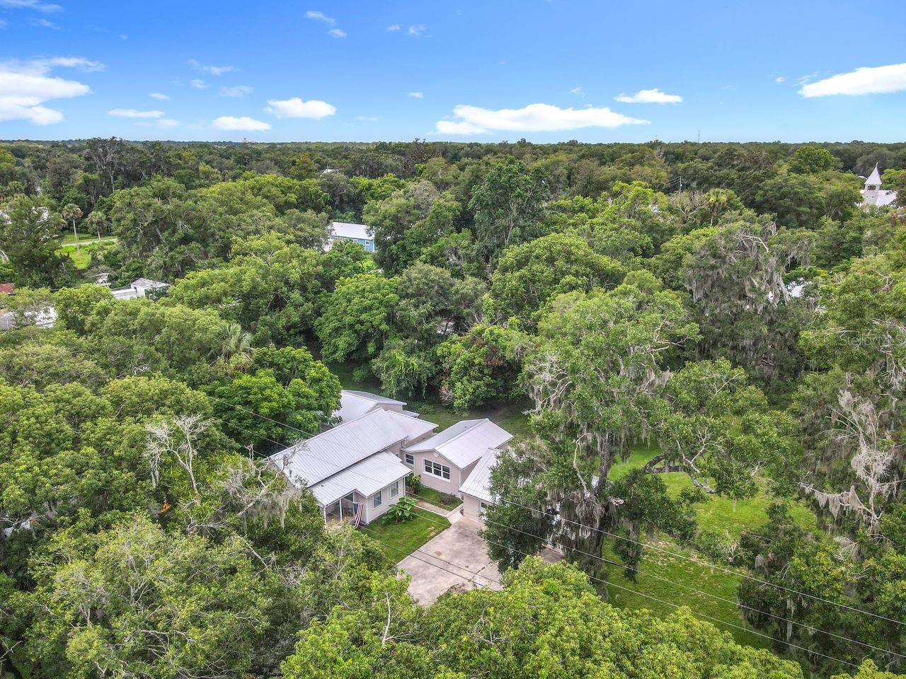 LAKE HELEN - Residential