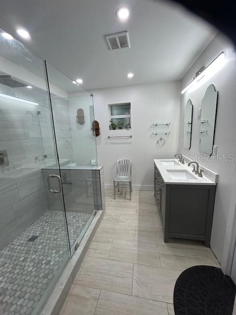 LAKE HELEN - Residential