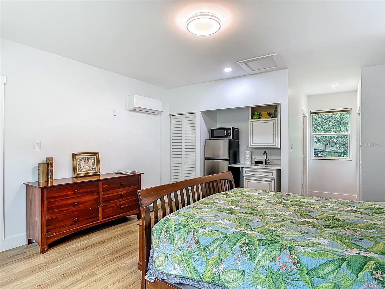 LAKE HELEN - Residential