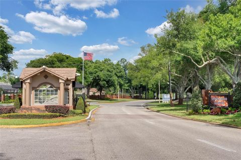 A home in DEBARY