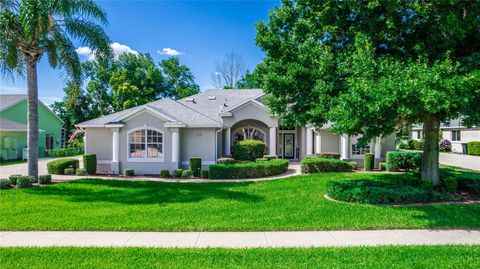 A home in DEBARY