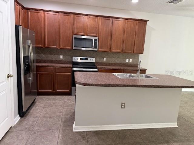 RIVERVIEW TWNHMS PH II - Residential