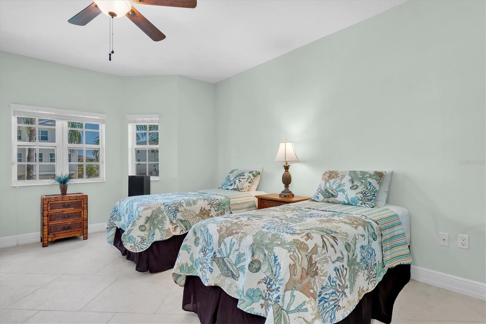 SEMINOLE ISLE CONDO - Residential