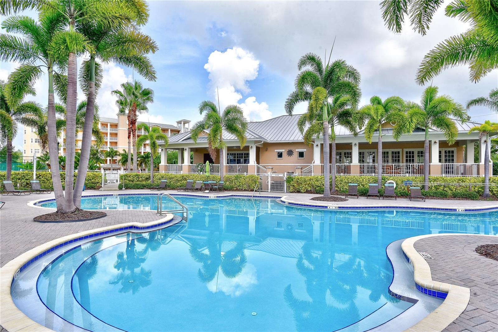 SEMINOLE ISLE CONDO - Residential
